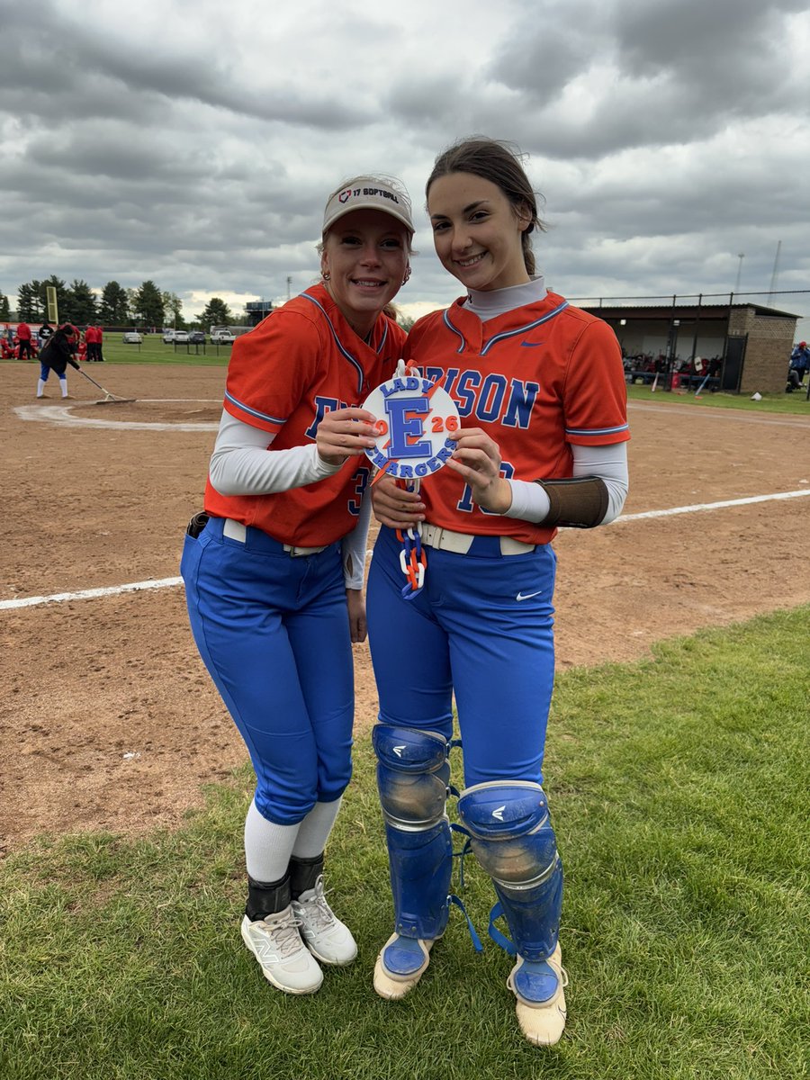 Edison Chargers Softball tweet media