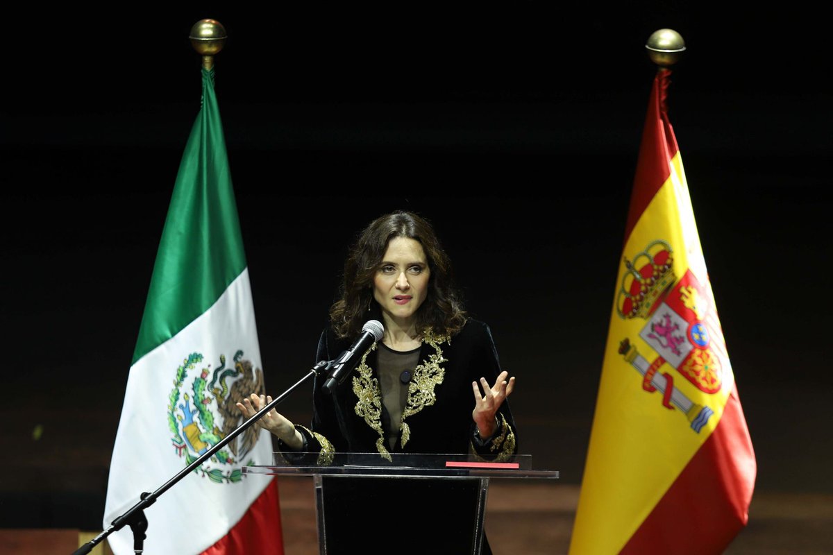 OpinionLSR's tweet photo. #InterMEDIOS Pretender que México se alinee con una visión revisionista española es ignorar que nuestro eje de gravitación se desplazó hace mucho tiempo hacia el norte del río Bravo, y no hacia la Puerta del Sol. ✍️ @Miremara #OpiniónLSR https://t.co/QvO0hrw7LY https://t.co/3zF7PNiCNU