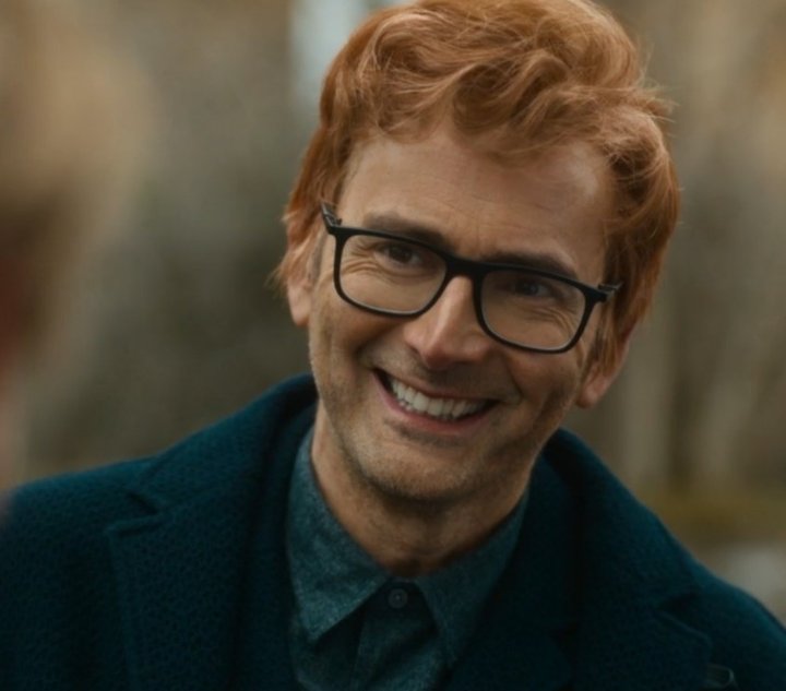 __mia1988's tweet photo. #goodomens3 

is this a safe space to say, ending aside, i lowkey loved this look so much https://t.co/HuksEFCclu