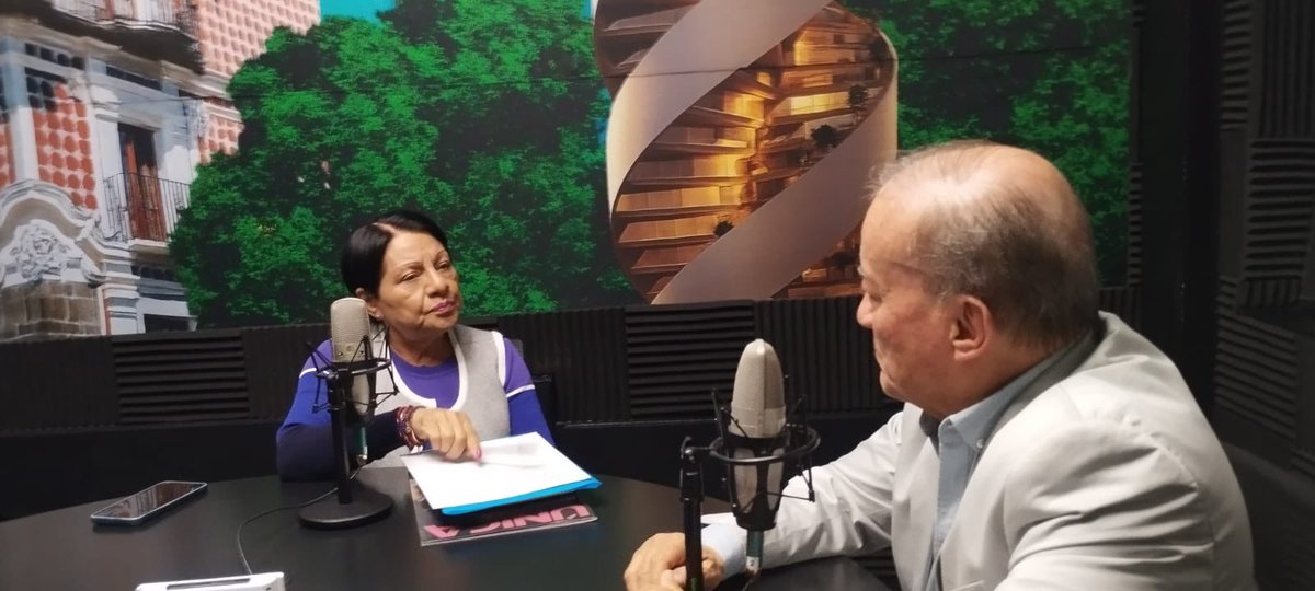 RaydelVallelafo's tweet photo. Gracias a @SilviadeJulian por el espacio en el programa @cinco_mujeres en @laredcincoradio 
En donde compartimos temas sobre la situación del sector construcción, la participación de las mujeres en la industria y la importancia de fortalecer el diálogo para evitar conflictos. https://t.co/ubhSiQf52T