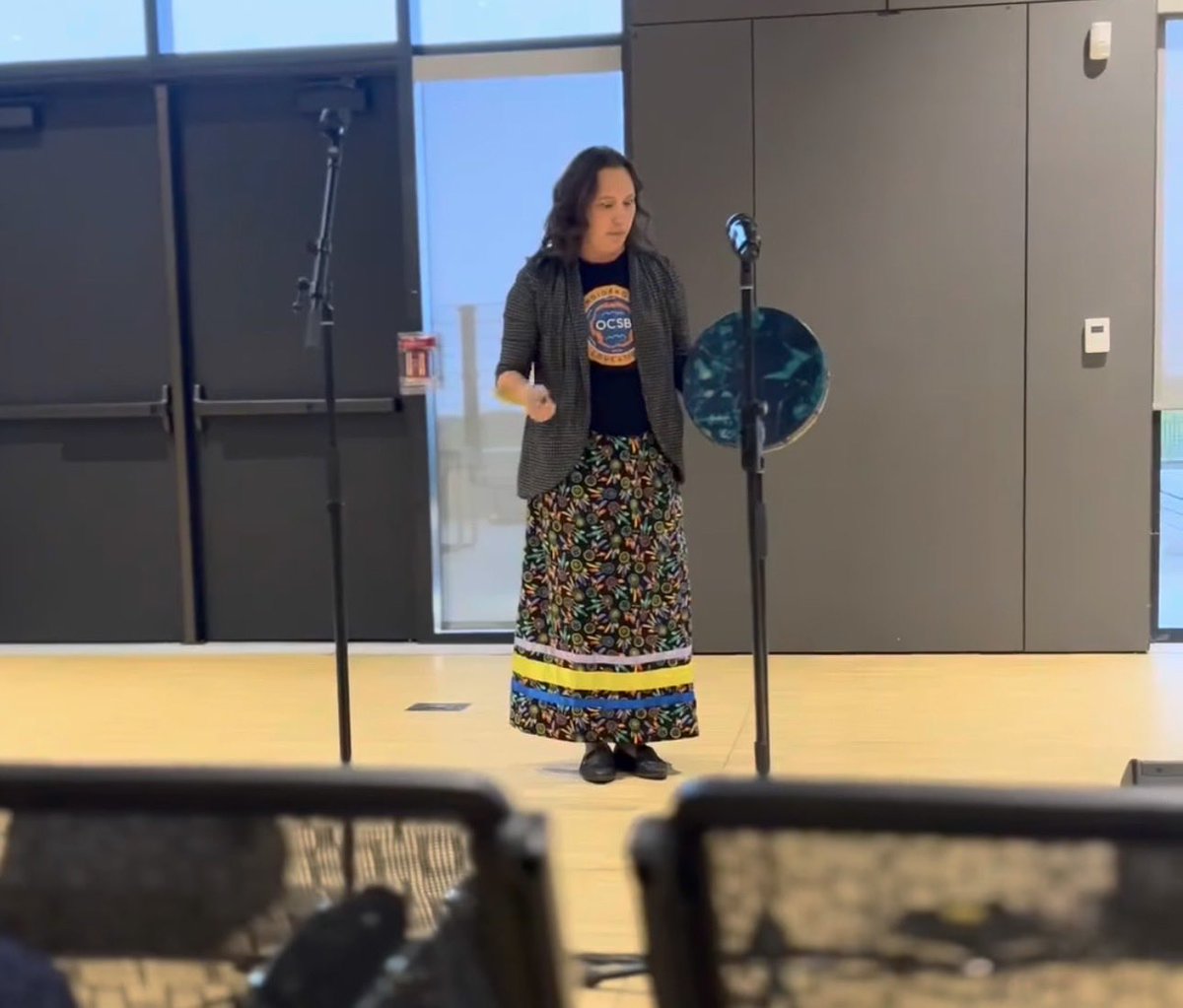 Miss_MillerOCSB's tweet photo. Two incredible days at the Stay Sensitized Conference! Grateful for familiar faces, new connections, and all the learning along the way ✨

#StaySensitized #HelloHope 
@AubreyNoronha @Ms_P_Hall https://t.co/4NlbjV3foe