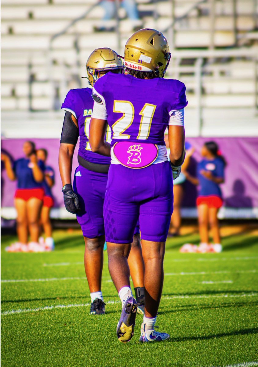 Bainbridge_FB's tweet photo. @kbkrucial | 6’3 | 225 | 2027 | DE 
Offered today by @Fsubroncos_fb 

#RecruitBainbridge https://t.co/UrewRyLuIC