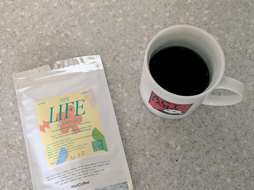 t_t33's tweet photo. 今日も←昨日も→NEW LIFE BLENDからスタートだ笑
昨日は深煎り?ほんとに?思うほどの後味すっきりだったけど本日はさわやかでありつつ深煎りの苦味もきちんと
重すぎない深煎り、朝でも美味しい
#postcoffee https://t.co/kZYPvVrTE9