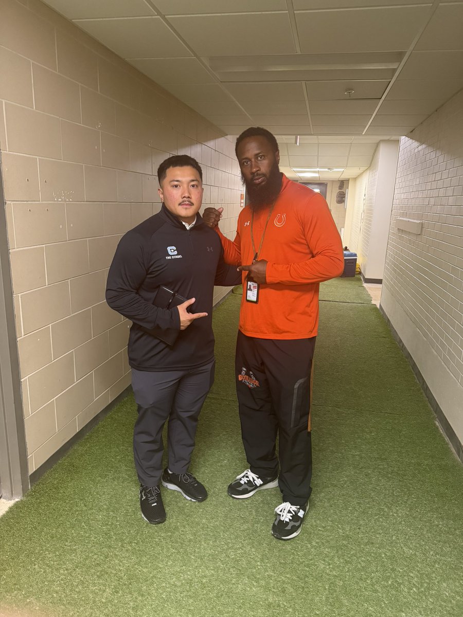 coolidgeFB's tweet photo. We appreciate Coach Aaron Pray of The Citadel for stopping by to see what we are building at Coolidge! #houseofchampions #5thstreet  @Coach_AP3 @CoachKw5w @CitadelFootball https://t.co/vpGqsVUNfl