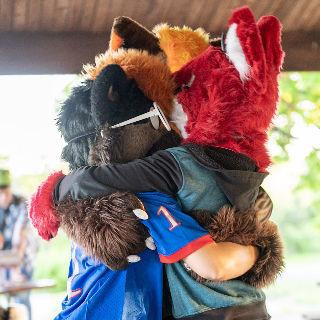 FC_Furs's tweet photo. Our spring picnic was out of this world! 🪐
We were visited by our friends of the third kind and we welcomed them with food and fun. 

📸: Lucky Ringtail https://t.co/H5uSMhu5OP