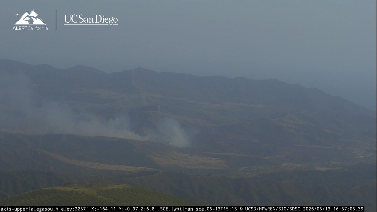 DanielFireTruck's tweet photo. The #DayFire is 60 acres, Crews Conducted Firing Operations.

Some smoke is drifting into Fallbrook and Oceanside. https://t.co/6W9FTTNk7f