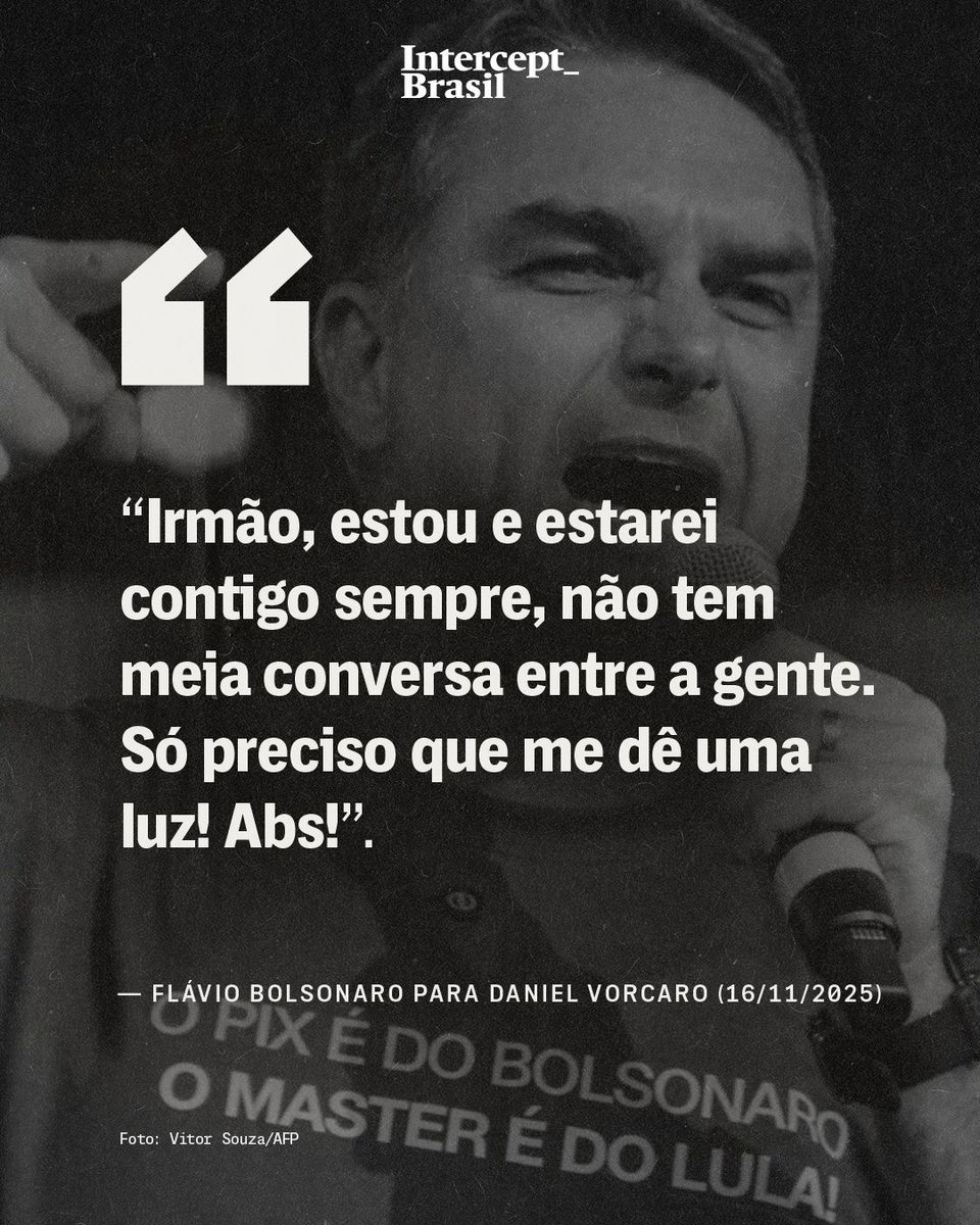 TheInterceptBr's tweet photo. Flávio Bolsonaro e Daniel Vorcaro trocaram mensagens sobre um pagamento de R$ 134 milhões para bancar o filme sobre Jair Bolsonaro. https://t.co/SKR2syfVES