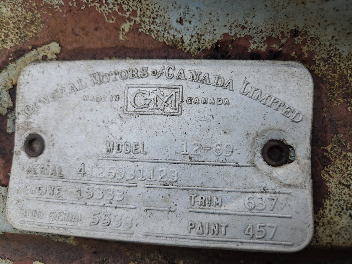Staucktistic's tweet photo. @TdLeaker There's a 50s chevy bel air rotting in the swamp near my house, despite it being there for decades you can find components that still work like window rollers and wiper mechanisms.  Built in canada with mostly local materials https://t.co/NDyFZaIeQ5