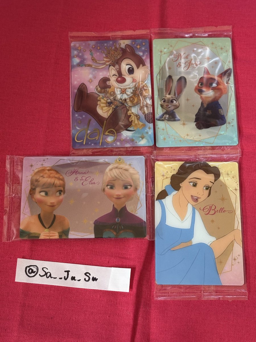 Sa__te_'s tweet photo. ディズニーウエハース2 交換

譲:画像１枚目

求:画像２枚目フレームに囲ってる柄（バンビ大優先）

郵送のみです。

SP⇔N交換はSP1:N2の条件でお譲り可能です。

お気軽にお声掛けください🙌 https://t.co/YL1F0meC9G