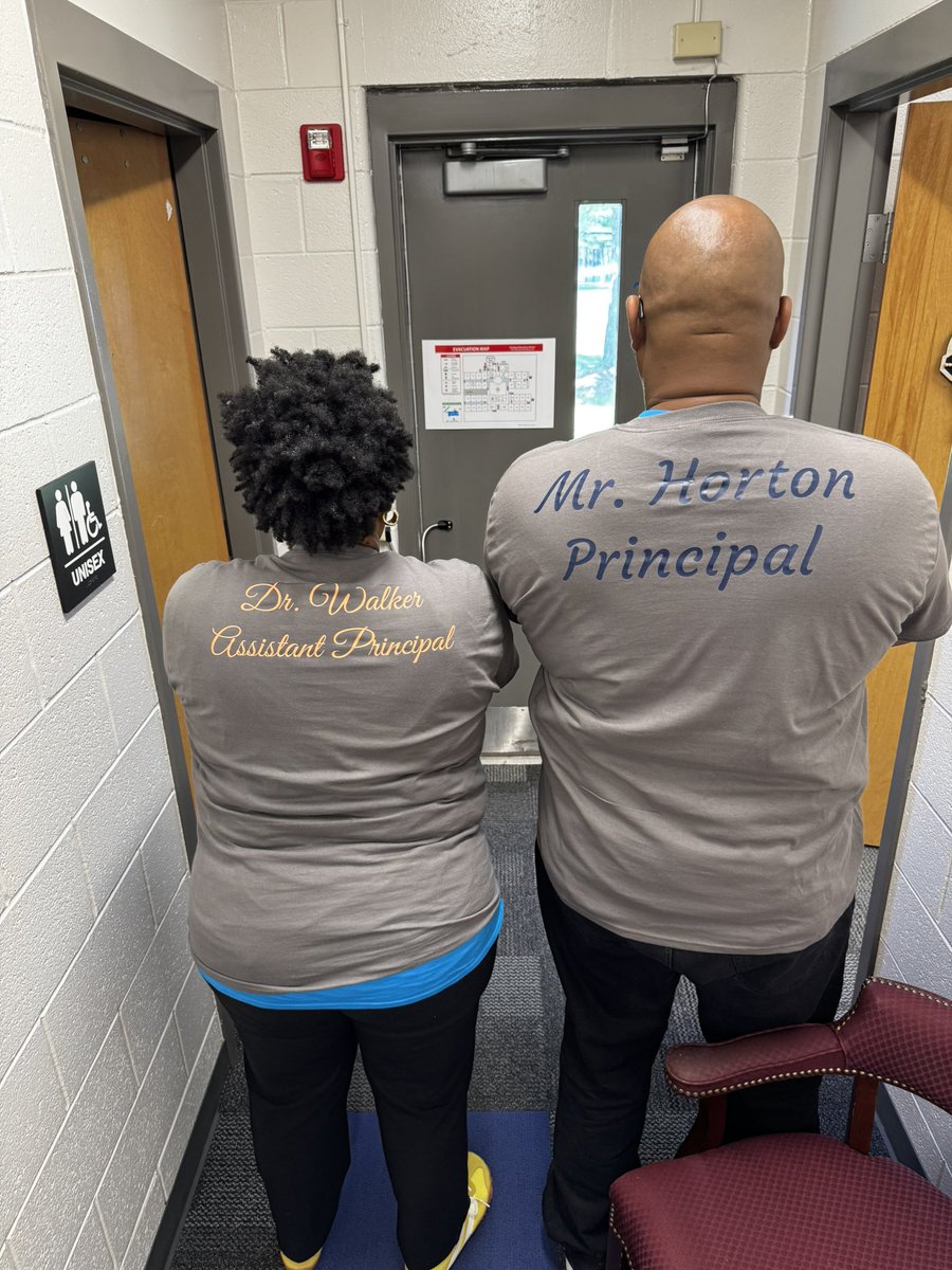 BibbSSW's tweet photo. Delayed gifts for Administrators Day.. T-shirts made by : “KingNQueen Custom Creationz”- Young Entrepreneur @BibbSchools @WHS_Seminoles @dan_a_sims @MichaelJHorton https://t.co/9tfd0HUneI