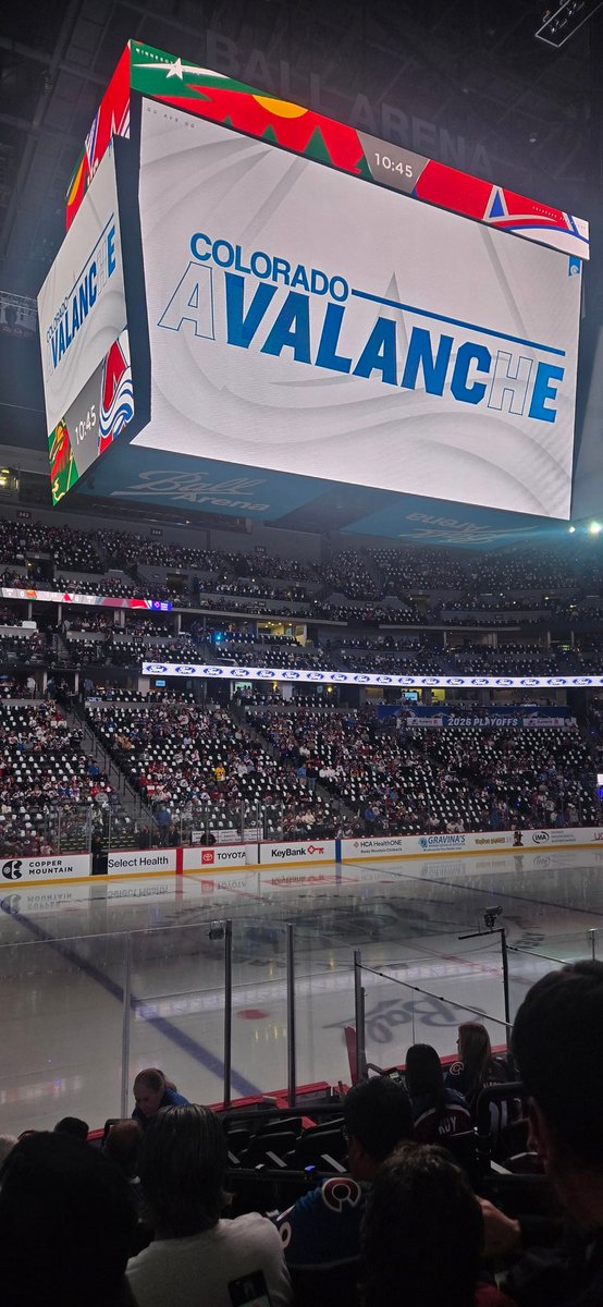 FF_Dutch's tweet photo. Fingers crossed they close it out tonight. #goavsgo https://t.co/AB4BT2ftYk