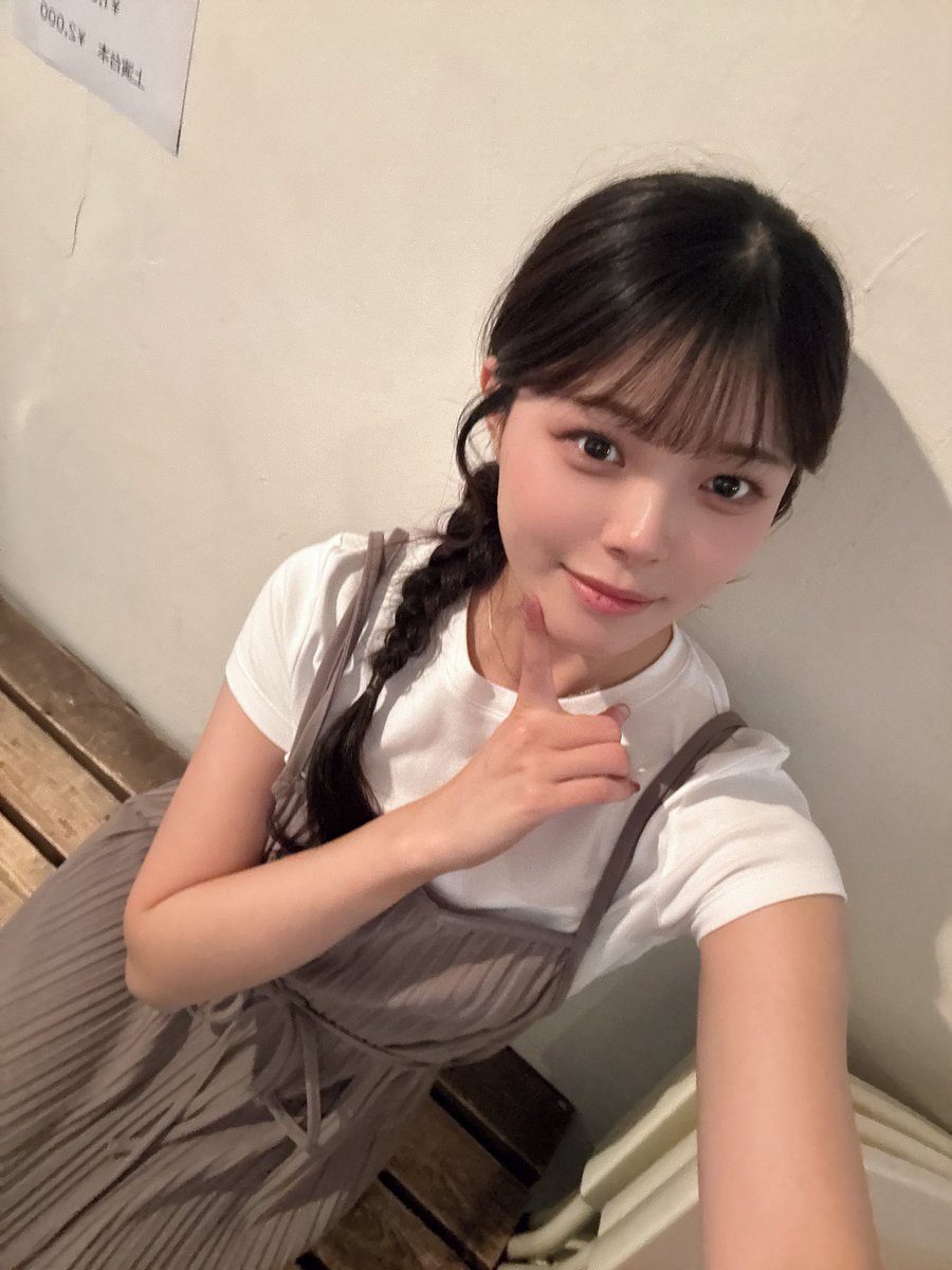 asahiyui_ue's tweet photo. おはよ☀️
あ、これ3号の衣装ちゃんです！
個人的こだわりポイントが沢山あるのだよ。
理由は見ればわかる🙂🙂
本日B班2公演目、マチネ・15:00~
劇場でお待ちしてます！
 #赤坂12人2026 https://t.co/NFCjWMGoAb