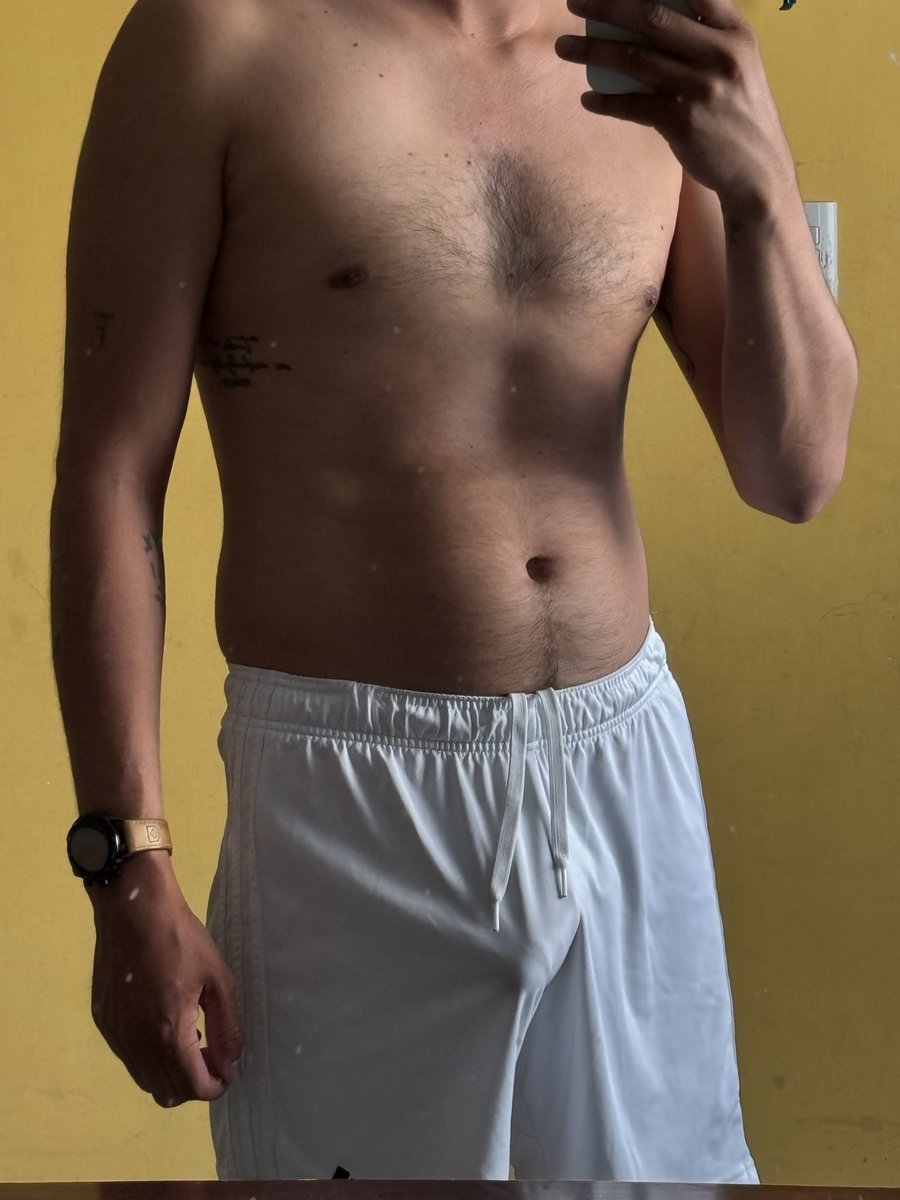 jonathan19dark's tweet photo. Quiere acción Jr. que le hacemos? 
😏🍆🍆
#Chacal #MACHOPREÑADOR https://t.co/pOejZWUvZS