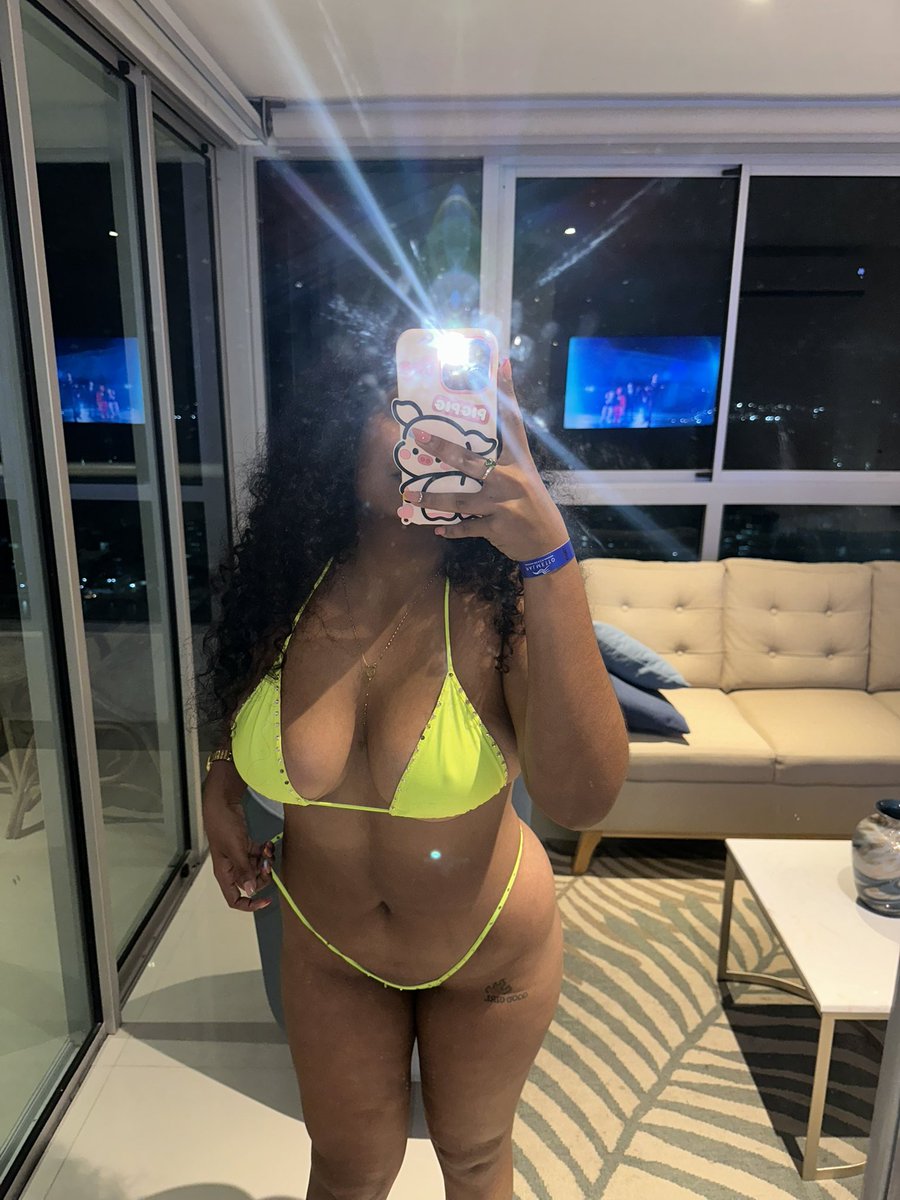 Yelei01's tweet photo. 💚🤤😋 https://t.co/2oVLqEqWZP