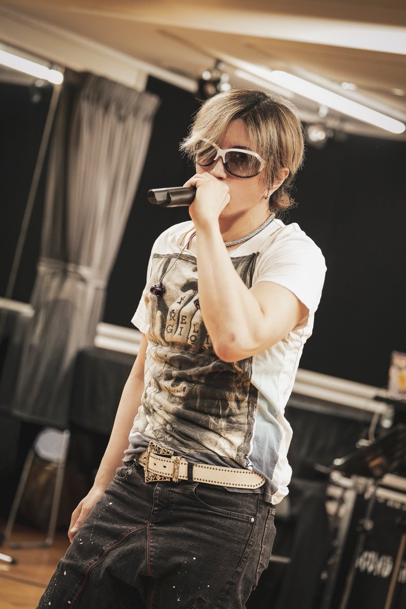 GACKT tweet media