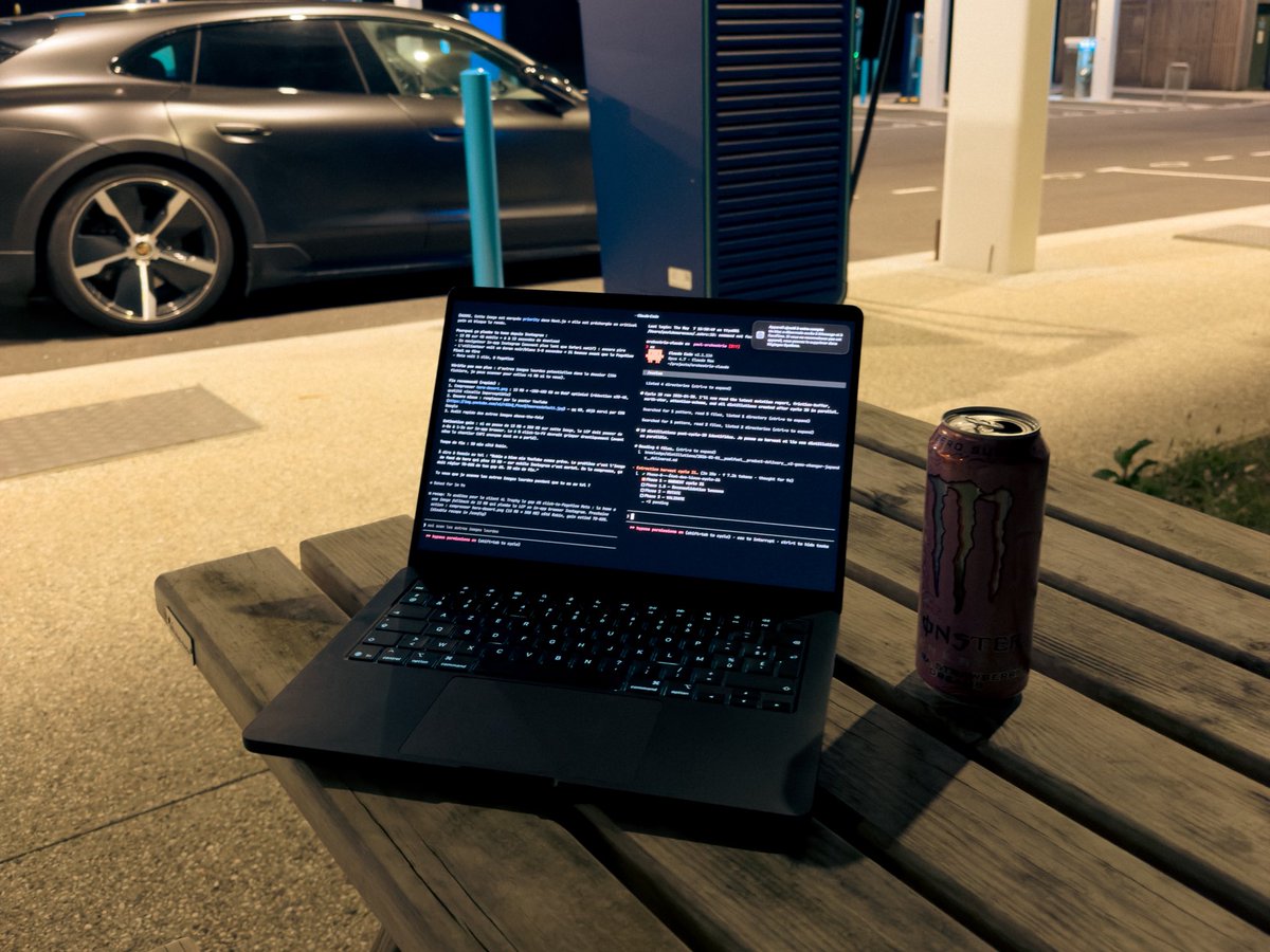 Powlisher tweet media