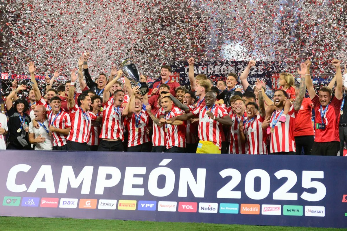 ElGatoDelLeón tweet media