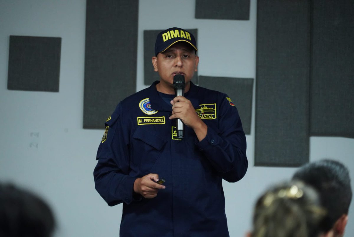 IDEAMColombia's tweet photo. #IdeamInforma | Hoy estuvimos en el Caribe, en la Gobernación de San Andrés, participando activamente en la mesa técnica de ciclones tropicales junto a @UNGRD , @FuerzaAereaCol , @Dimarcolombia y @AerocivilCol. Desde el #Ideam, aportamos datos clave de monitoreo y pronósticos para fortalecer la preparación del territorio ante la temporada de huracanes.