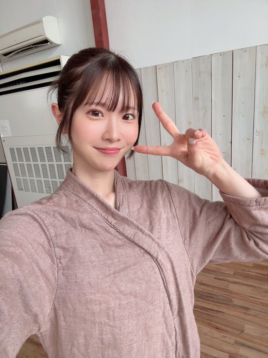 白上咲花 tweet media