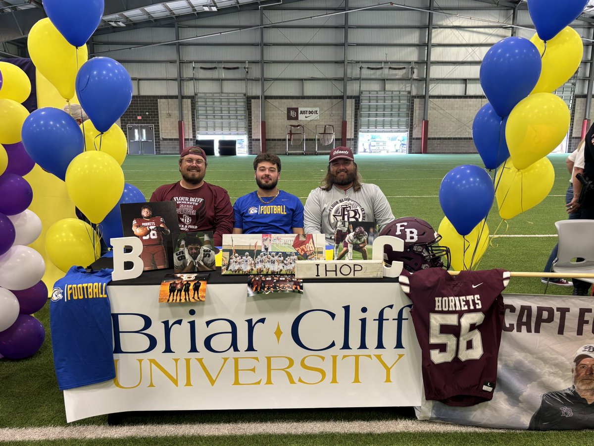 declan_deyoung's tweet photo. I’m so proud of these 3 OL who signed to play at the next level today! These guys are tough, smart, and outstanding teammates. I’m going to miss them this fall, but I’m so grateful to have gotten to coach them and can’t wait to watch them on Saturdays! 

#RecruitTheBluff #OLine🙌 https://t.co/p1eJb6FmK6