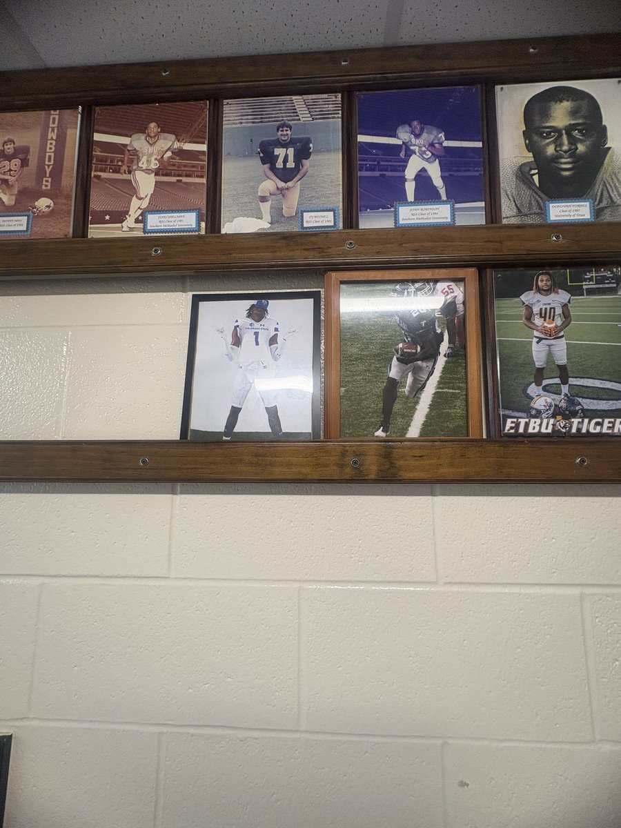d1_johns's tweet photo. blessed to be put on the wall with the greats at my high school @RSS_RangersFB ❤️ https://t.co/kHqFvwEYyN