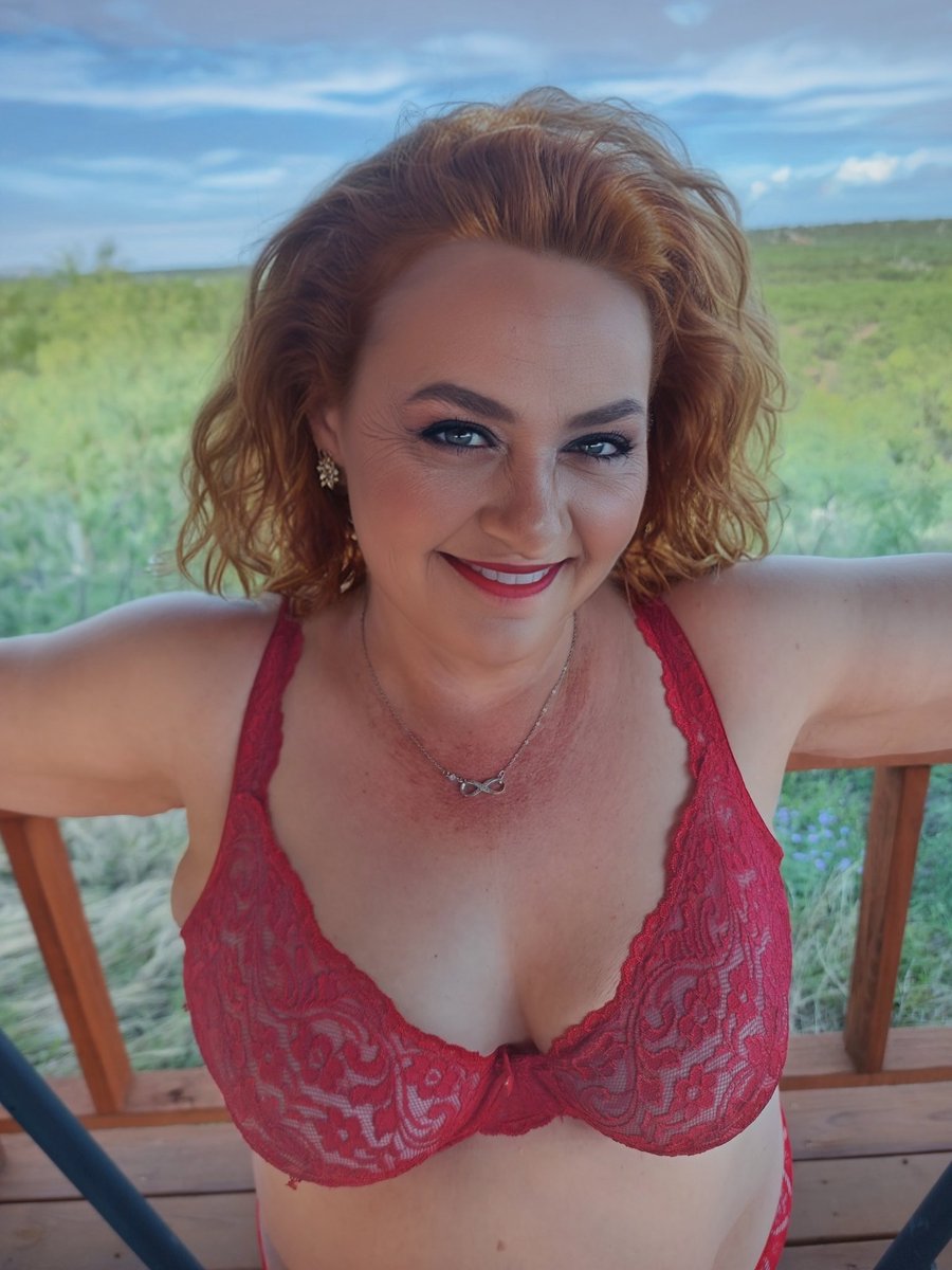 kendra.49 tweet media