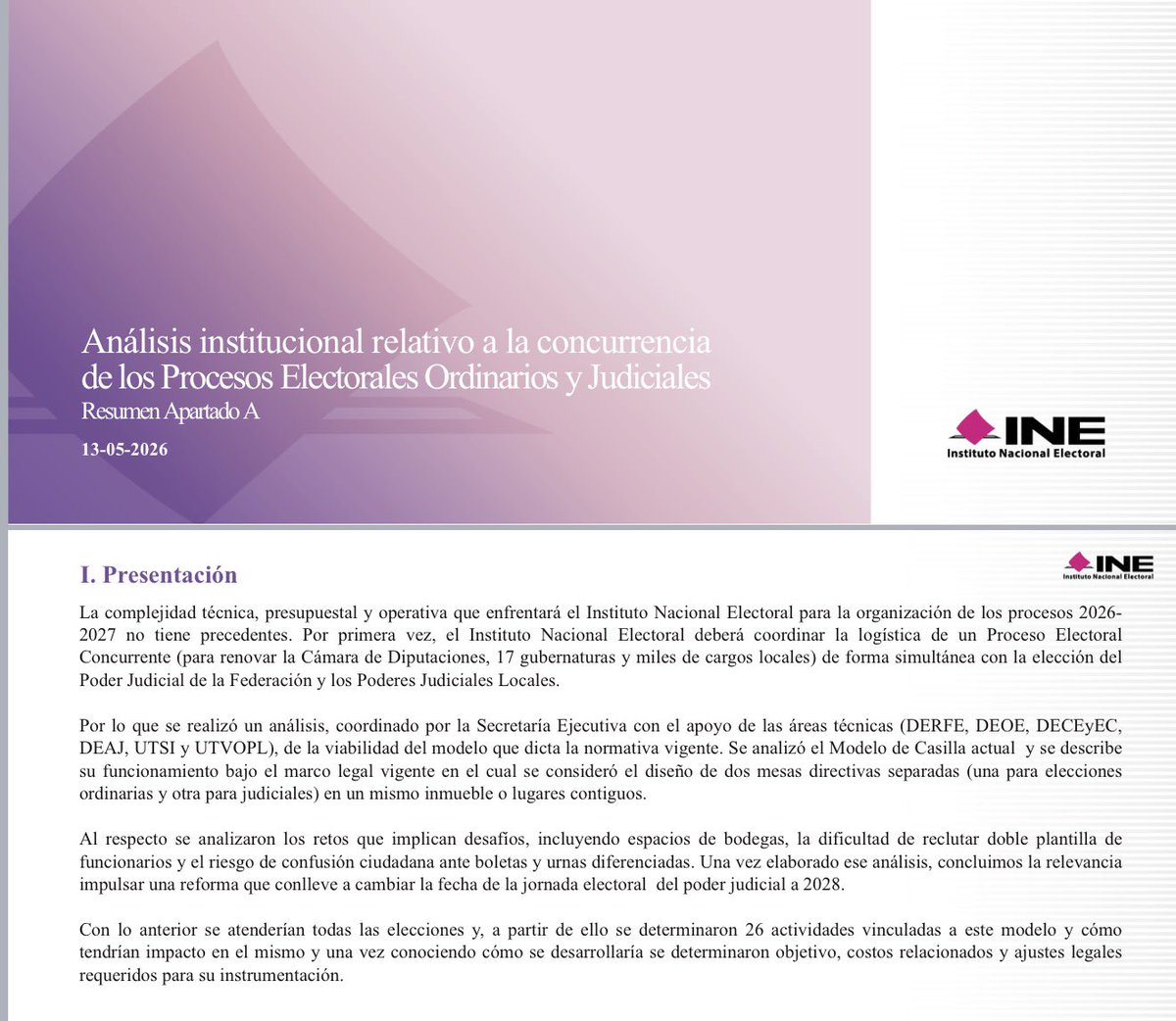 UltimaElectoral's tweet photo. 🗳️🔖 Este es el documento que INE presentó ante la Cámara de Diputados denominado “Análisis institucional relativo a la concurrencia de los Procesos Electorales Ordinarios y Judiciales”

Es un documento bien estructurado y contiene información técnica digna de tomar en cuenta🧵

INE hace una extenso análisis técnico comenzando con el contexto electoral de 2027 en cuanto al número de elecciones federales y locales que habrá en el país.

El documento señala los Cargos a elegir del Poder Legislativo para renovar la Cámara de Diputaciones Federales siendo:

👉500 diputaciones federales
A) 300 de mayoría relativa (uninominales)
B) 200 de representación proporcional (pluris)

👉Procesos Locales:
-17 gubernaturas
-31 entidades renovación de Congresos Locales 
-30 entidades renovación de Ayuntamientos
-04 entidades de otros cargos (juntas, etc)

Y en cuanto a la elección judicial programada en 2027 son:

-Poder Judicial Federal:
A) 5 Magistraturas de la Sala Superior del Tribunal Electoral del Poder Judicial de la Federación
B) 464 Magistraturas de Circuito
C) 386 Juezas y Jueces de Distrito

-Elección de Poderes Judiciales Locales:
A) 11 entidades del PJ “parcialmente”
B) 13 entidades del PJ “totales”

Es un documento a tomar en cuenta