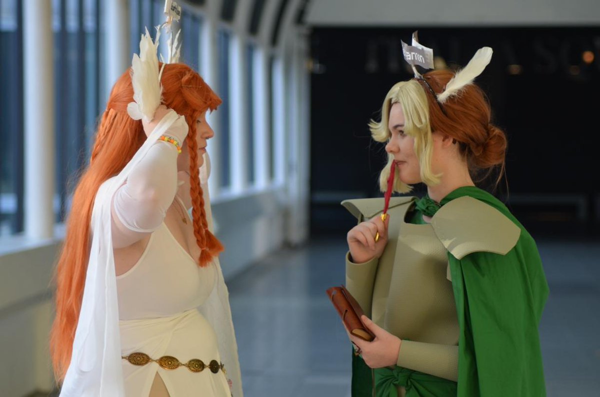 _Vqmpires's tweet photo. Small Shoot from con this weekend !!  Did have to get my girlfriend into bannerfall to do this duo with me 🫶
+ a photo of the prop that i made her which had the poem bf!Bek wrote bf!Eloise.

#bannerfallsmp #bfsmp #bekyamon #soupforeloise #powcreations https://t.co/r8JceKCw0V