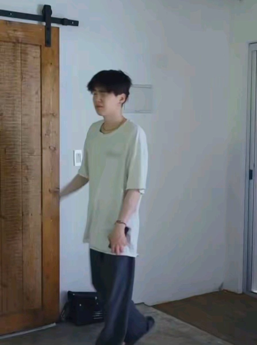 슙 tweet media