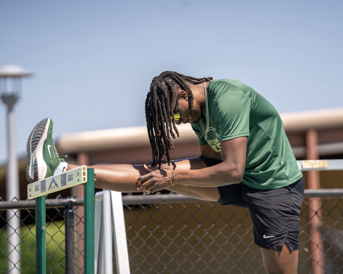 CharlotteTFXC's tweet photo. Final preparations in Denton 🤙🏻 https://t.co/zcOjT4c1TD