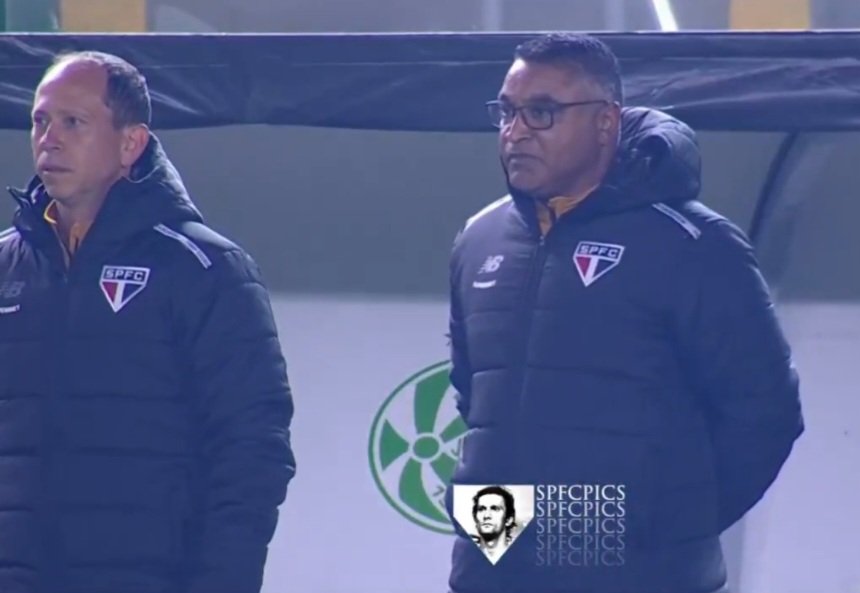 mognanah's tweet photo. Essa hora ia chegar. Essa dupla não ia passar impune. Isso é Esporte Clube Juventude! https://t.co/3GOpvAnR3E