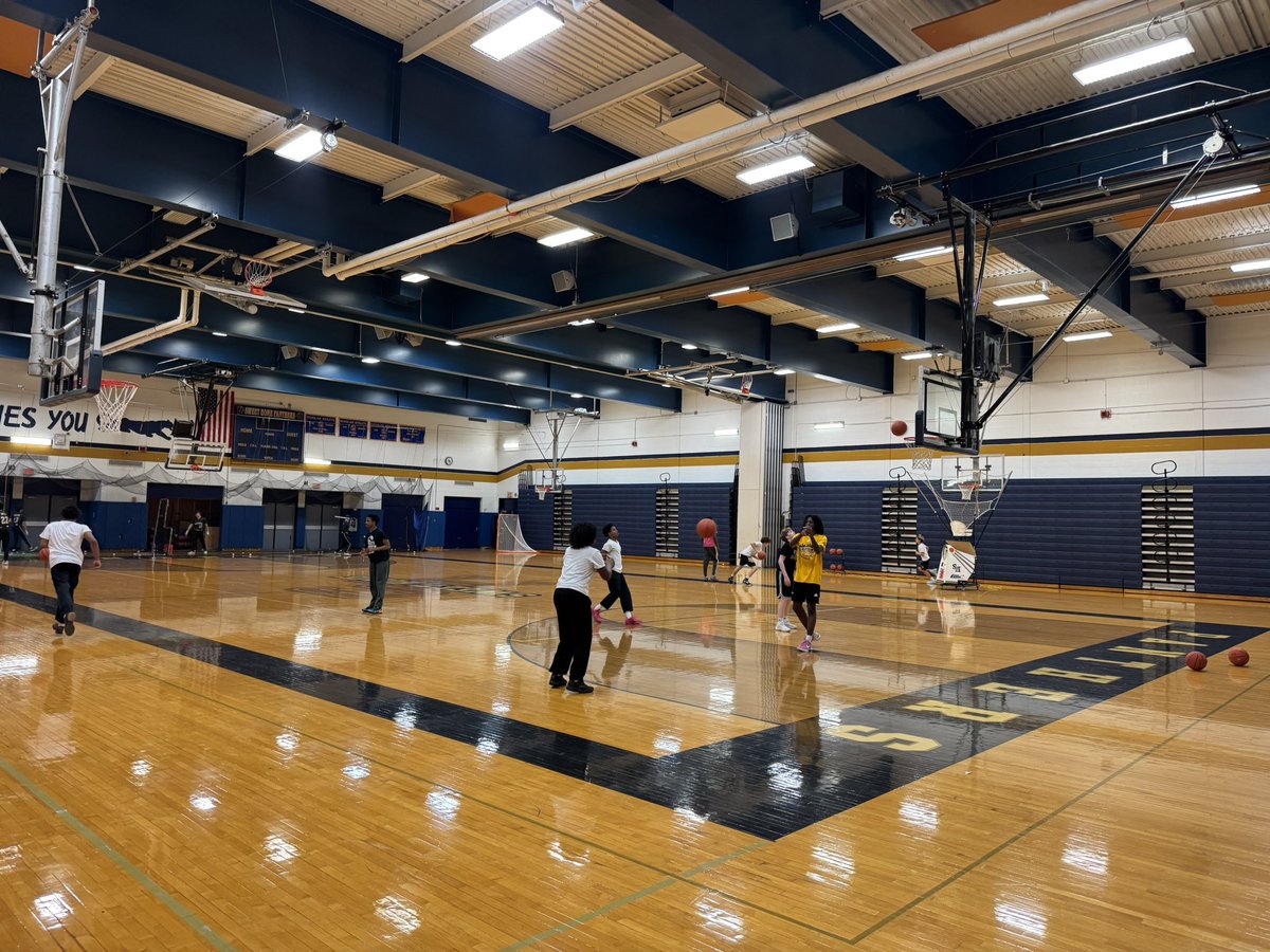 SweetHomeHoops's tweet photo. Back in the lab. 
#FASTPD https://t.co/SzPRrIXJhm