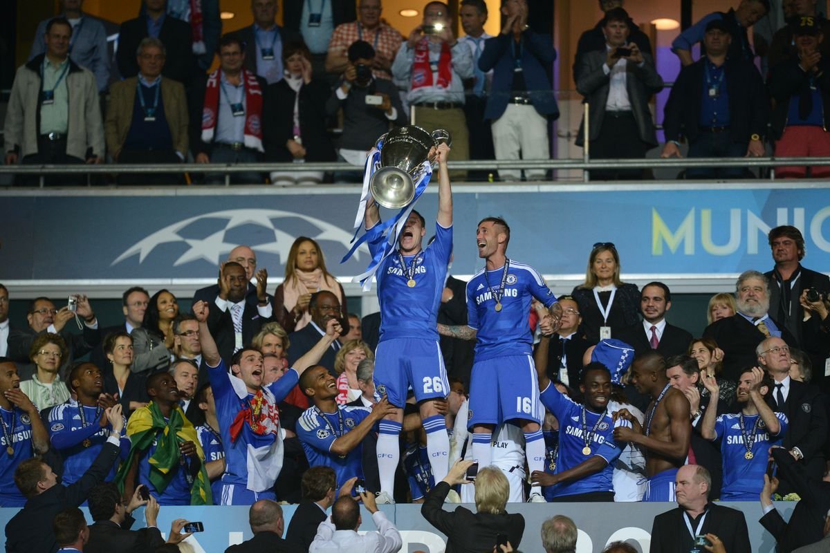 CFCUruguay's tweet photo. 🔙 19 de Mayo del 2012

🇩🇪 En su país...
🏙️ En su ciudad...
🏟️ En su estadio...
🫂 Con su gente...

¡NUESTRA CHAMPIONS! 💙🏆 https://t.co/9EryfLRGbM