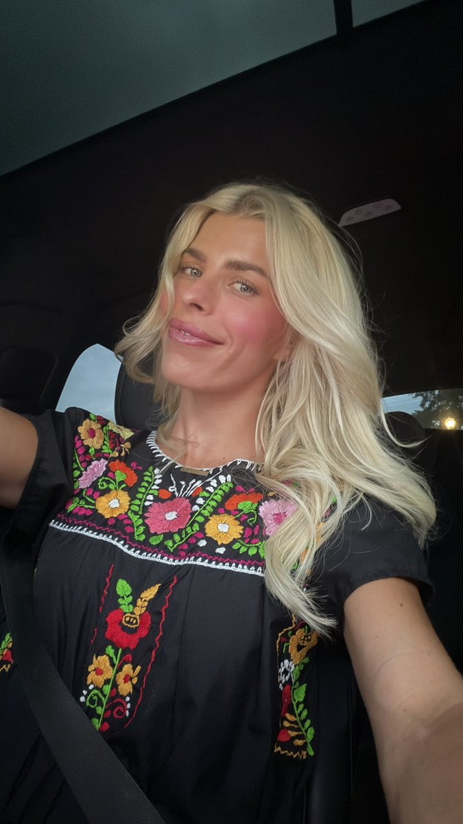 Savanah Tujague tweet media