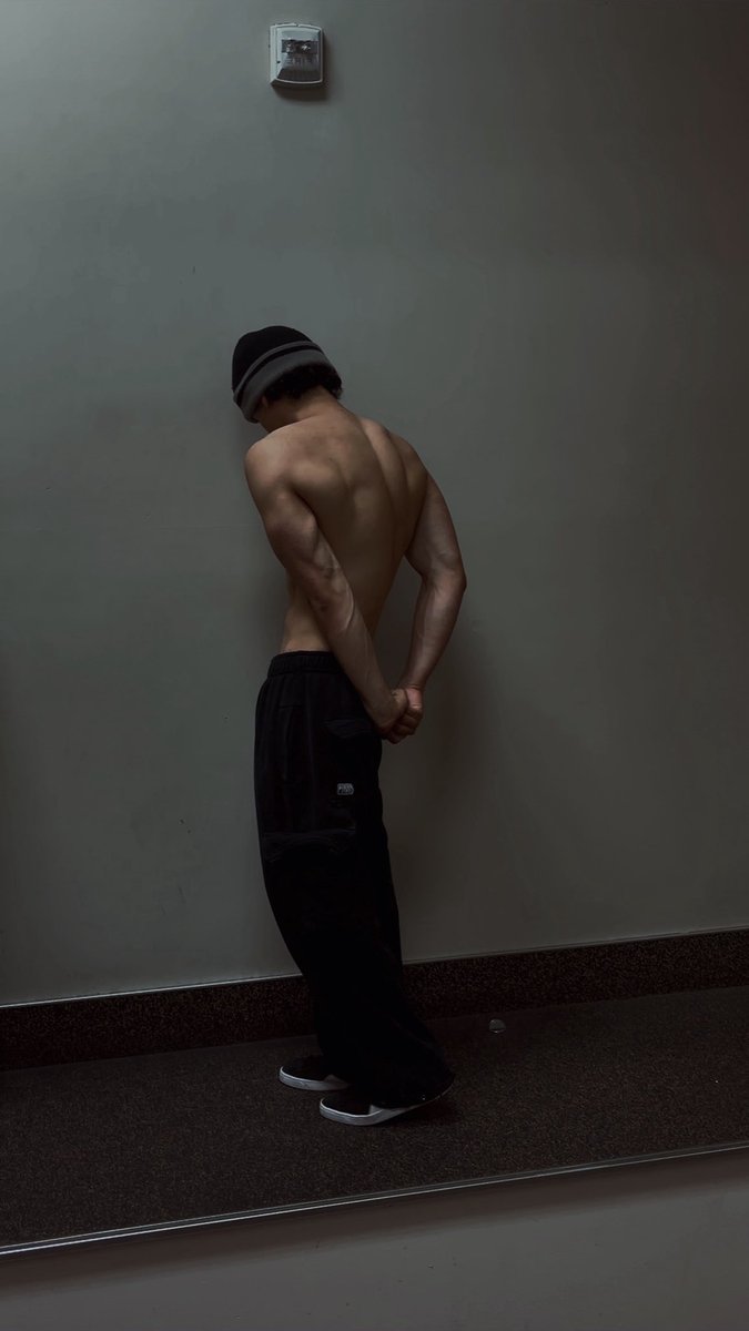 slick2movee's tweet photo. Gym https://t.co/8aVgx3ZPUk