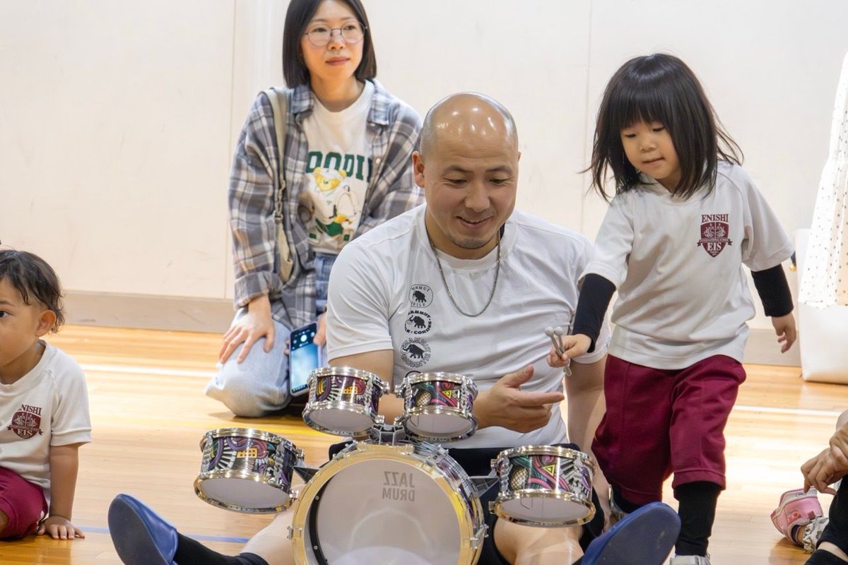 EnishiIntSchool's tweet photo. Our parents held a concert for our ELC students, and everyone jammed along! Thanks to all who made it a musical afternoon full of giggles and togetherness https://t.co/K41lsD91zG