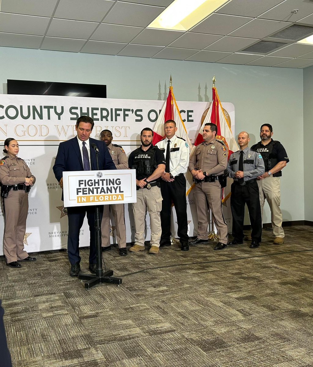 NorthBrevardGOP's tweet photo. Today @GovRonDeSantis came to Titusville and the message was clear: 
FL is winning the fight against fentanyl

Drug-related deaths are down nearly 20% statewide, with fentanyl deaths cut nearly in half. These aren’t just statistics. These are our neighbors, our families. https://t.co/qMKB7GzPPI