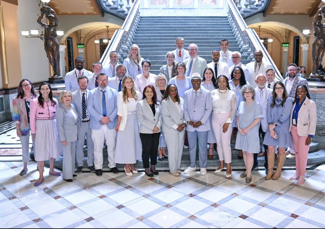StateRepAmmons's tweet photo. Summer’s coming 🌞 Had a fun and fashionable time at the Capitol for Seersucker Day! https://t.co/1a7xrw6ypp