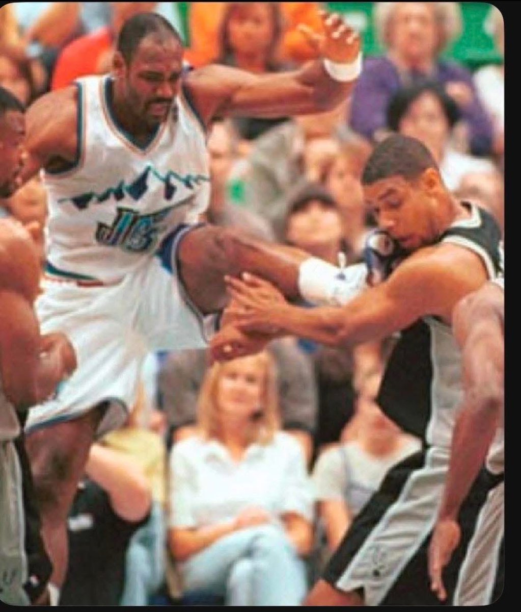 Spurs Wizard tweet media