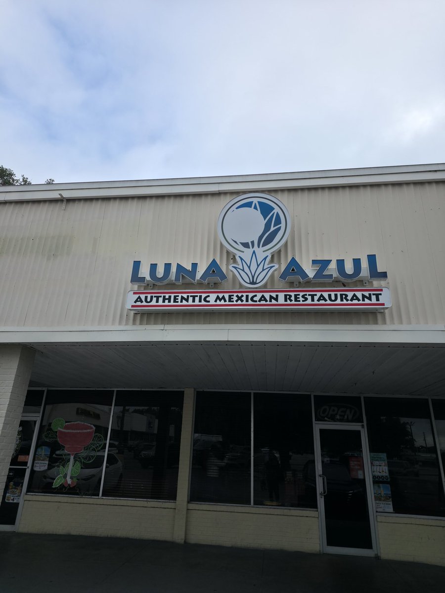 Shift4Carlos's tweet photo. Luna Azul Authentic Mexican restaurant in Leesburg, FL have upgraded their system to @Shift4 Shift4 Dine. Let's welcome this awesome site. https://t.co/2EALSuzyUU
