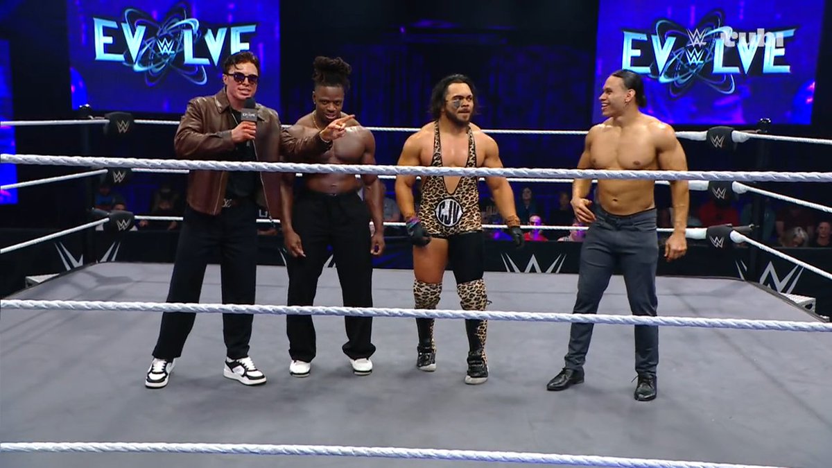 WrestleTalk tweet media