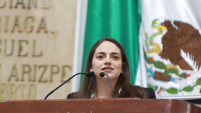 vozdelasocieda1's tweet photo. #GPPRI exige la renuncia del titular de la SEP, Mario Delgado Carrillo, por violar el derecho a la educación 
Perpetuar un perfil como el suyo al frente de la educación pública pone en peligro el futuro del país: @TaniaLariosMX 
@Congreso_CdMex  
https://t.co/pfTLdkAgFT https://t.co/vEnZcMqcTL