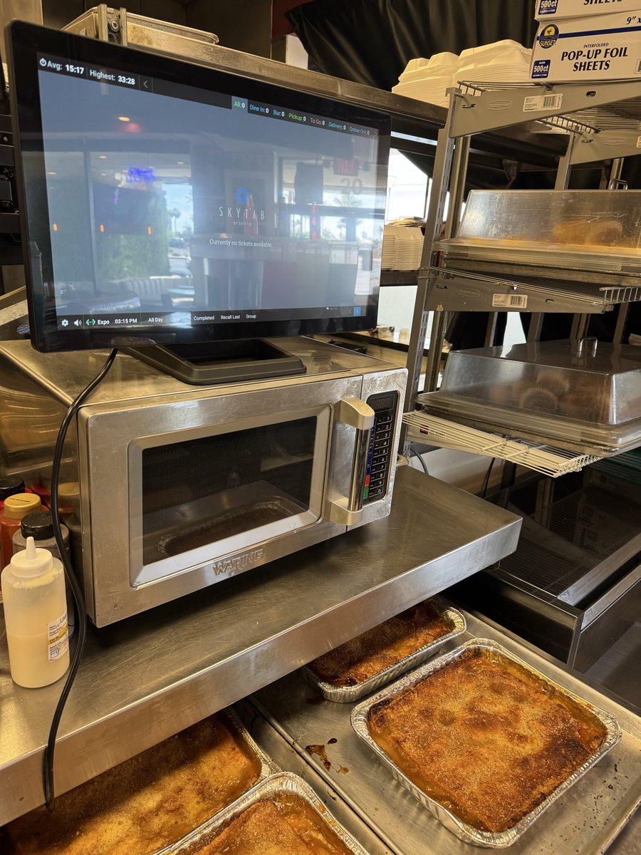 Shift4payments1's tweet photo. Stuff my turkey just got their @Shift4Dine installed and are happy to start using it @Shift4 https://t.co/f83vg262mR