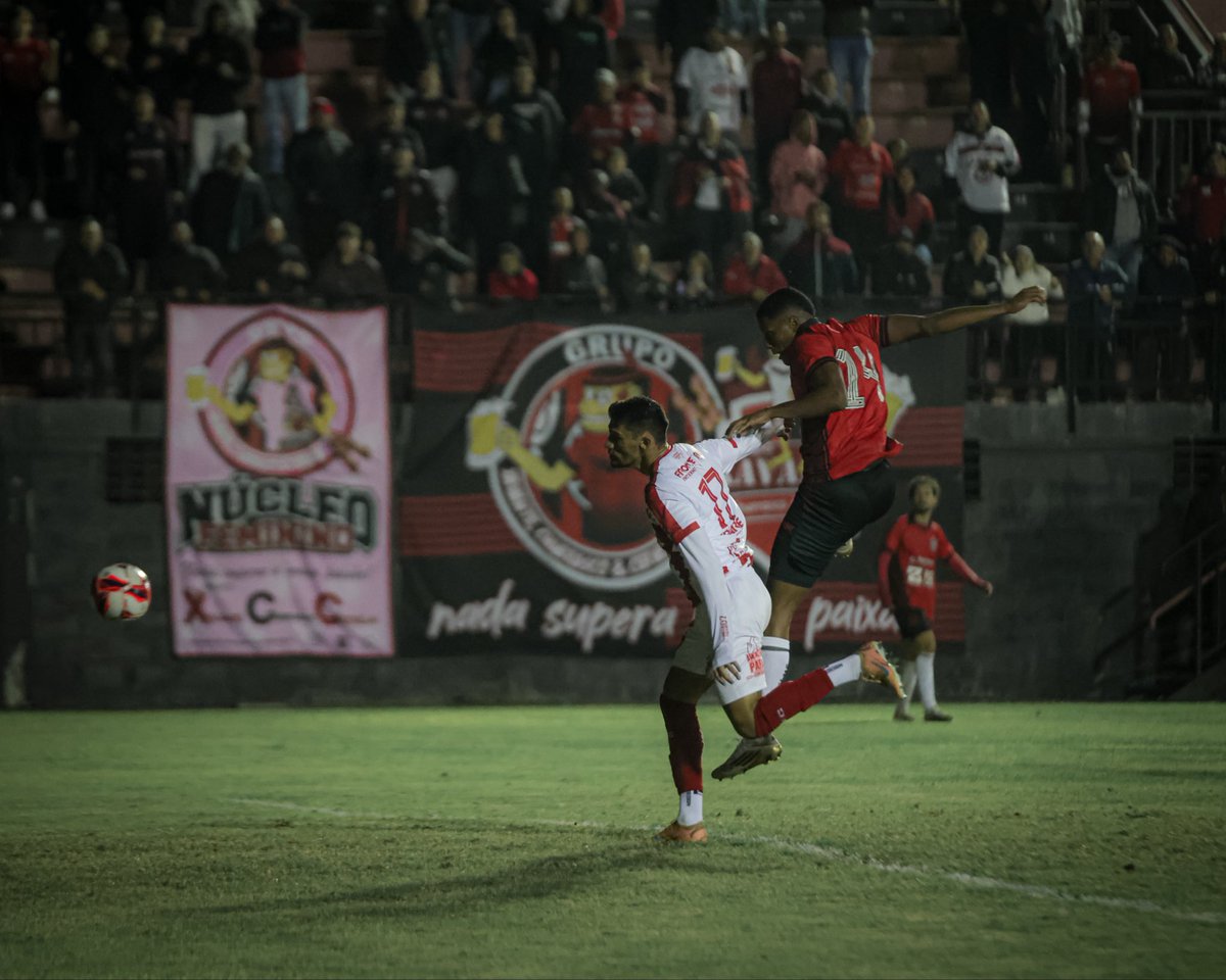 GEBrasilOficial's tweet photo. Vitória na estreia! 💪🏽🇹🇹

Na noite desta quarta (13), o Xavante recebeu o Guarany-BG em jogo válido pela primeira rodada da Copa FGF e venceu por 2 a 0.

Os gols rubro-negros foram marcados por Guty e Morbeck. https://t.co/xFp3nlFWVy