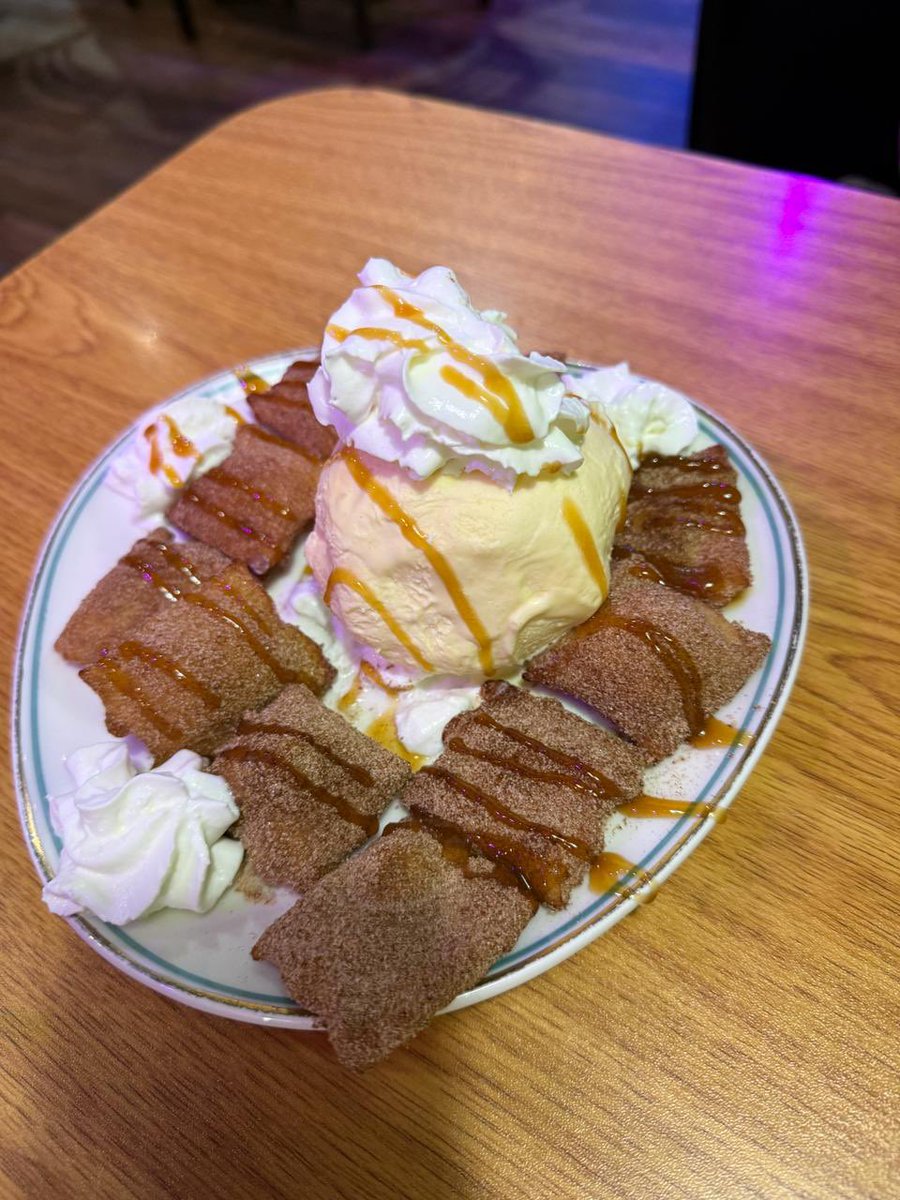 haley4yca's tweet photo. cheat day don't tell anyone https://t.co/81bqwyoC1h