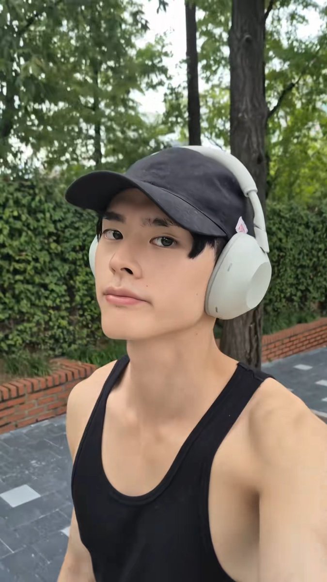หม่อมหลวง บล ณ บัดnow ˚˖𓍢ִ໋🦢˚ tweet media