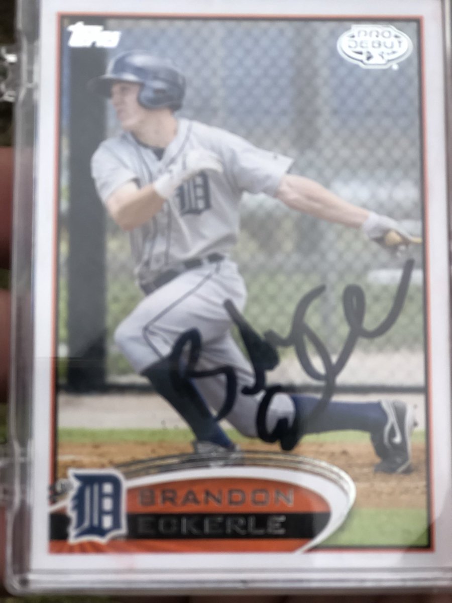 BrooksCharities's tweet photo. Lakes Athletics Association 7U player RJ finally got Coach Brandon’s autograph on his rookie card. Thanks Coach Brandon! https://t.co/PFAJXtYGOi