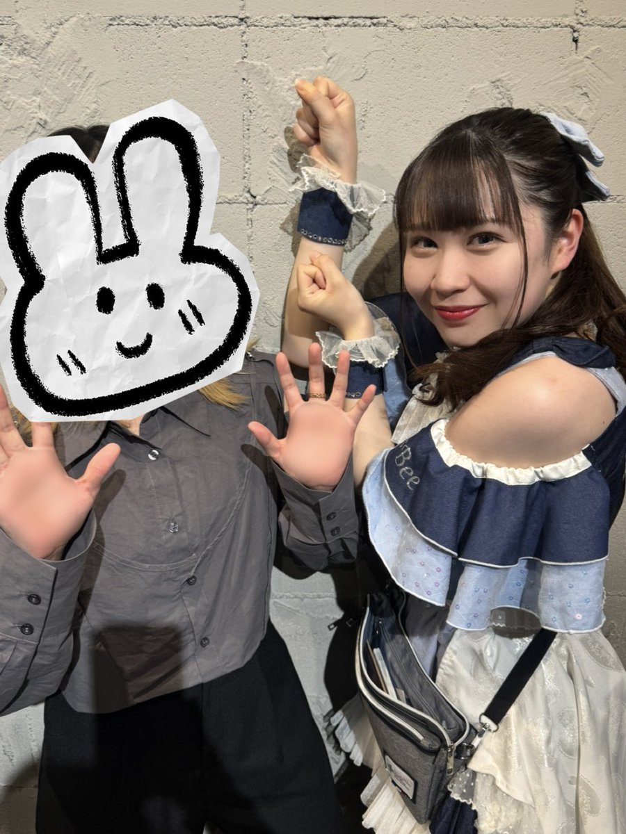 らり tweet media