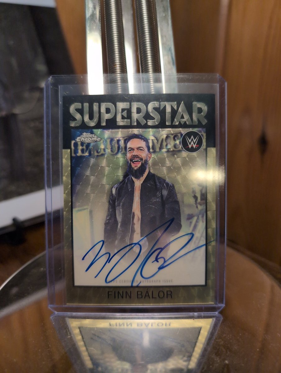 ZickCardboard's tweet photo. Coup de Grâce for my Finn Balor PC https://t.co/G47EbbDHx9