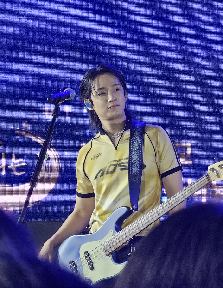 _jinii_67's tweet photo. 2026. 05. 13
동아대학교 축제 쟂니💛
#ftisland #ft아일랜드 #이재진 https://t.co/ivbtWV9y0v